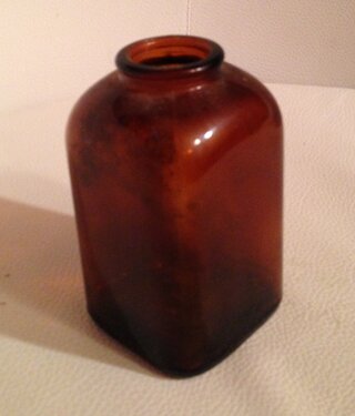 Washington Phillips' snuff bottle.